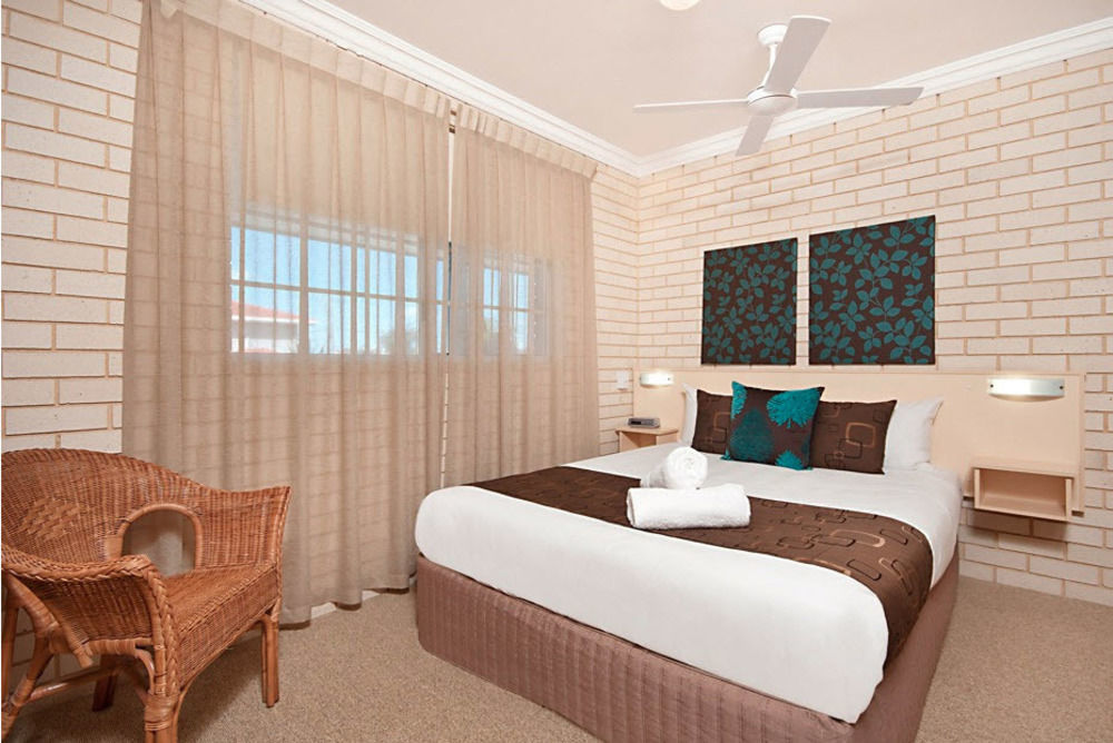 Santa Fe Motel And Holiday Units Ленокс Хед Екстериор снимка